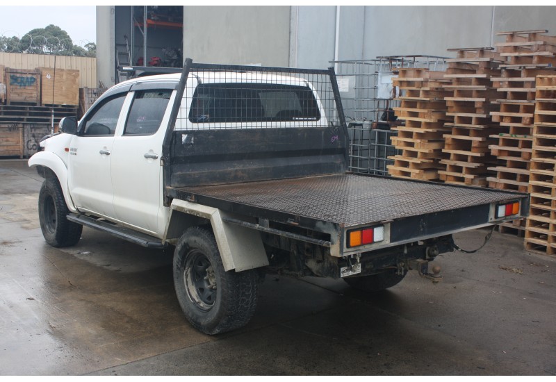 TOYOTA HILUX 2011 –    STOCK: 6141