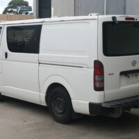 TOYOTA HIACE 2011