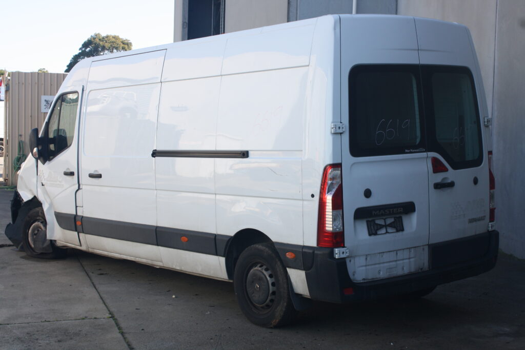 RENAULT MASTER 2018  – STOCK: 6619