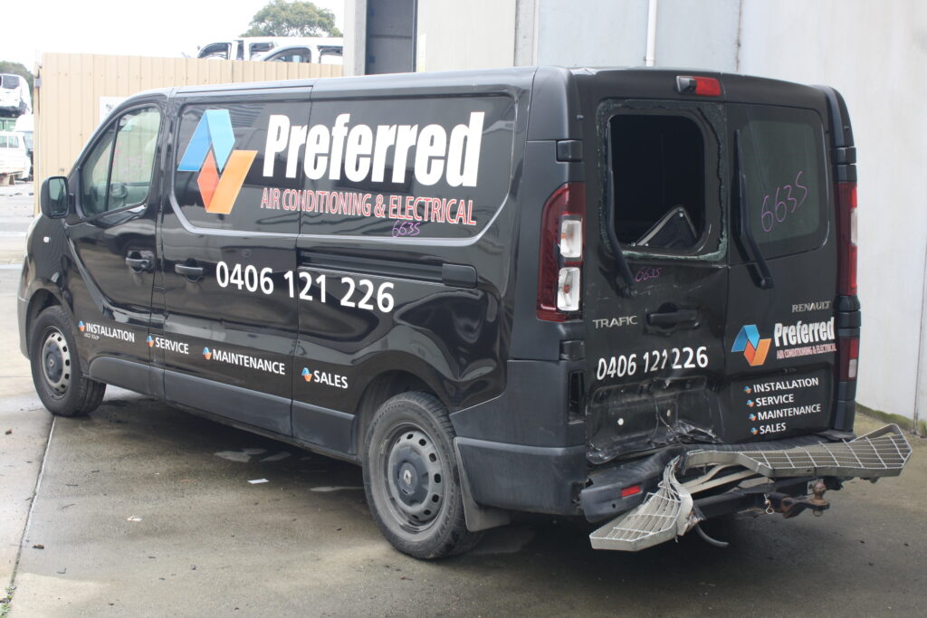 RENAULT TRAFIC 2017  – STOCK: 6635