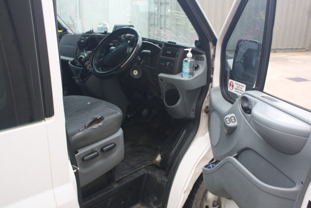 FORD TRANIST 2010  – STOCK: 6665