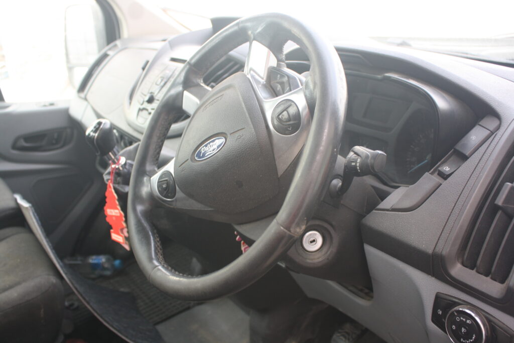 FORD TRANSIT 2015  – STOCK: 6723