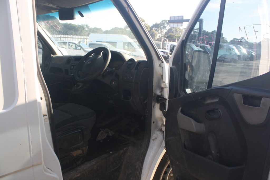 RENAULT MASTER 2014  – STOCK: 6771