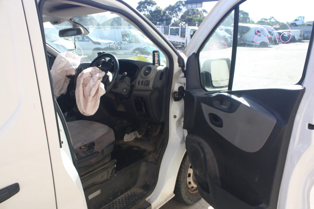 RENAULT TRAFIC 2017  – STOCK: 6773