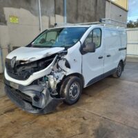 RENAULT TRAFIC 2015