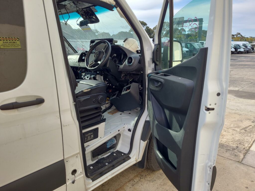 MERCEDES SPRINTER 2023  – STOCK: 6841