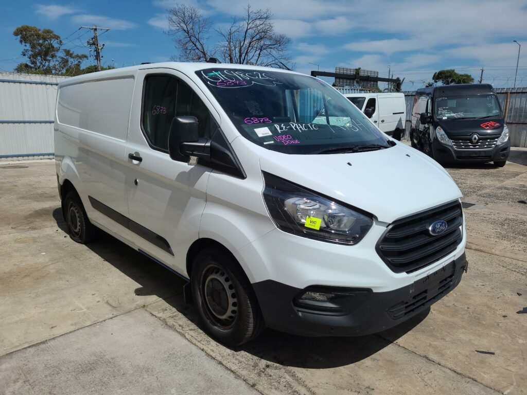 FORD TRANSIT CUSTOM 2023  – STOCK: 6873