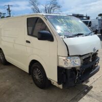 TOYOTA HIACE 2015