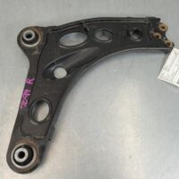 RENAULT TRAFIC 2015-2025 RIGHT FRONT LOWER CONTROL ARM X82, 01/15-