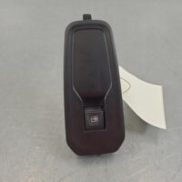 RENAULT TRAFIC 2015-2025 POWER WINDOW SWITCH LH FRONT, X82, 01/15-