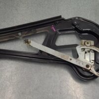 MERCEDES SPRINTER 1998-2006 RIGHT FRONT WINDOW REG/MOTOR MANUAL, 02/98-10/06