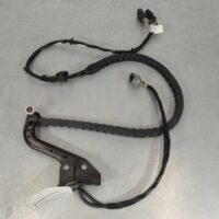 MERCEDES SPRINTER 2018-2024 DOOR HINGE/RUNNER LH SLIDING DOOR ROLLER (LOWER), VA