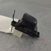 NISSAN NAVARA 2015-2024 POWER WINDOW SWITCH NP300, RH REAR, 04/15-