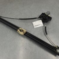 VOLKSWAGEN CRAFTER 2017-2026 RIGHT FRONT WINDOW REG/MOTOR SY1, 08/17-