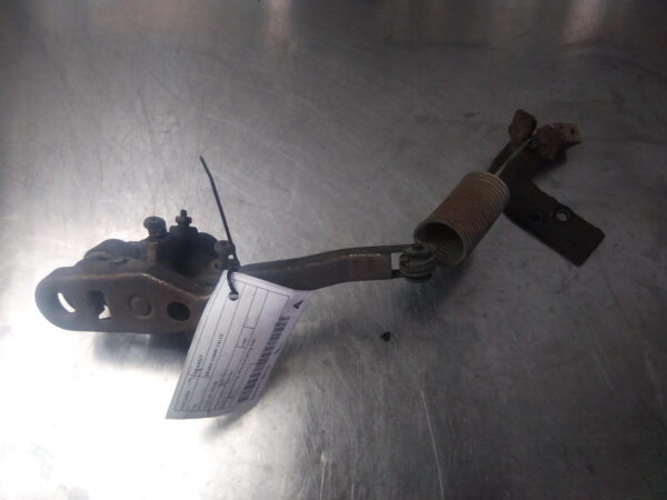 FORD TRANSIT VG 01/1997-09/2000 REAR BRAKE PROPORTIONING VALVE AND SPRING ASSY