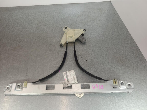 RENAULT MASTER 2011-2024 LEFT FRONT WINDOW REG/MOTOR X62, POWER, 09/11-