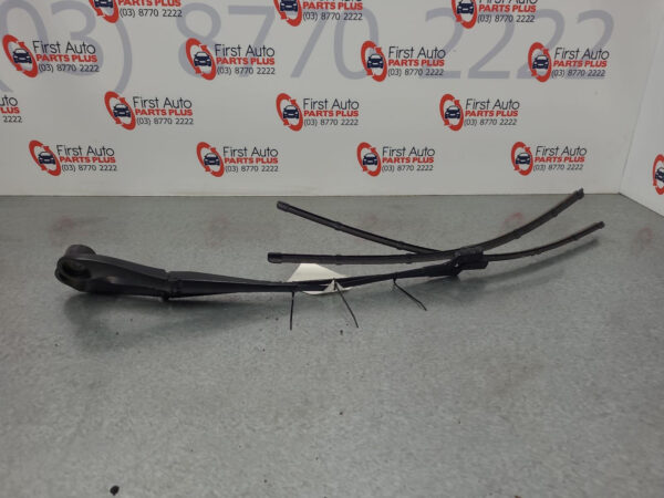 FORD TRANSIT CUSTOM VN 09/2013-2023 WIPER ARM FRONT PAIR