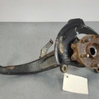 NISSAN NAVARA 2015-2018 RIGHT FRONT HUB ASSEMBLY NP300, EARLY TYPE, 4WD, 04/15-0