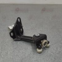 MERCEDES BENZ SPRINTER VS30 05/2018-2023 RIGHT SLIDING DOOR ROLLER UPPER