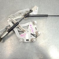 MERCEDES SPRINTER 2018-2025 BONNET HINGE/STRUT VS30, 05/18-