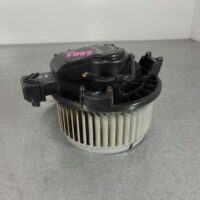 TOYOTA HILUX 10/2008-08/2015 HEATER FAN MOTOR LARGE PLUG TYPE