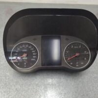 MERCEDES BENZ SPRINTER VS30 05/2018-ON INSTRUMENT CLUSTER DIESEL AUTOMATIC T/M