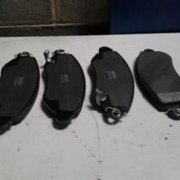 FORD TRANSIT VH-VJ 10/2000-08/2006 BSG FRONT BRAKE PADS