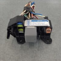 TOYOTA HILUX 2005-2015 FUSE BOX UNDER DASH, DIESEL, (PASSENGER SIDE SECONDARY FU