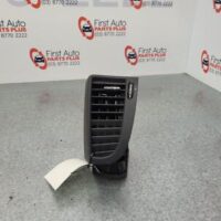 MERCEDES BENZ VIANO 639 03/2011-12/2014 RIGHT AIR VENTS ON DASH TRIM PANEL