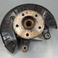 MERCEDES VITO 2011-2015 LEFT FRONT HUB ASSEMBLY 639, 02/11-02/15