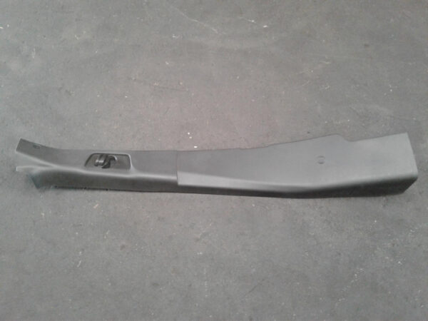 MERCEDES BENZ SPRINTER VS30 05/2018-2024 RIGHT CENTRE PILLAR A9076905100