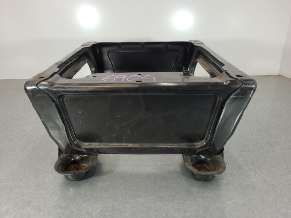 RENAULT MASTER X62 09/2011-2024 RIGHT FRONT SEAT BOX