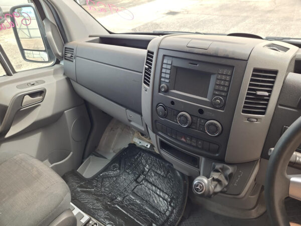 MERCEDES SPRINTER 2006-2018 LEFT FRONT DOOR NCV3, VAN, 10/06-04/18 - Image 12