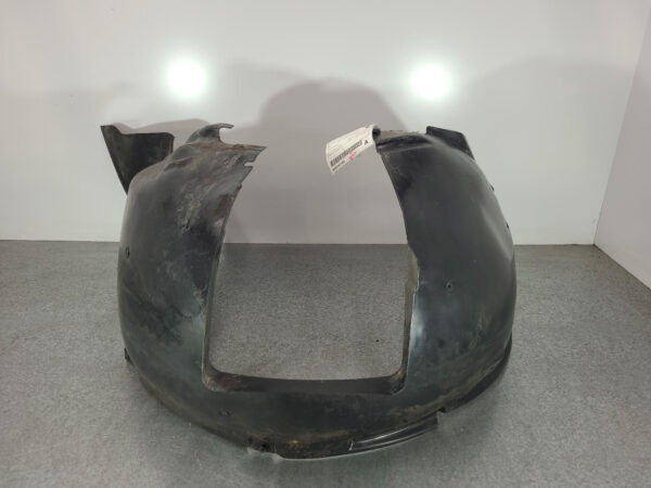 VOLKSWAGEN TRANSPORTER T5 08/2004-06/2015 LEFT GUARD LINER