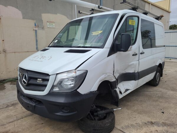 MERCEDES SPRINTER 2006-2018 BONNET RELEASE VAN 10/06-04/18 - Image 4