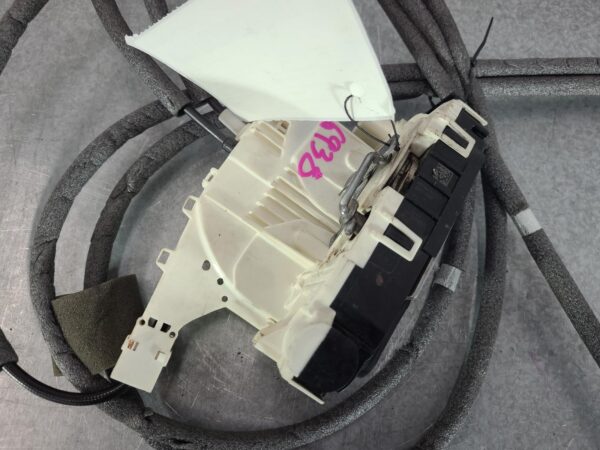 MERCEDES SPRINTER 2006-2018 LOCK MECHANISM LEFT SLIDE DOOR LOCK, NCV3, 10/06-04/ - Image 2