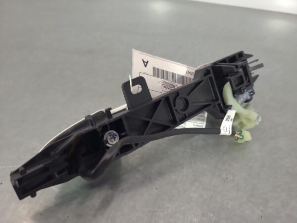 LDV DELIVER 9 2020-2024 DOOR HANDLE OUTER, LH FRONT, COLOUR CODED, 07/20- - Image 3