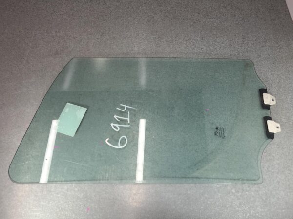 LDV DELIVER 9 2020-2024 RIGHT FRONT DOOR WINDOW 07/20- - Image 2