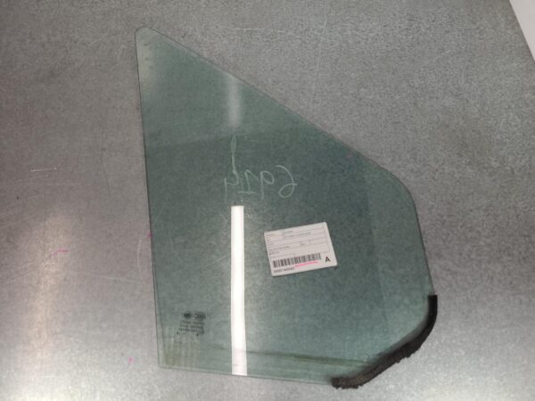 LDV DELIVER 9 2020-2024 LEFT FRONT 1/4 DOOR GLASS 07/20-