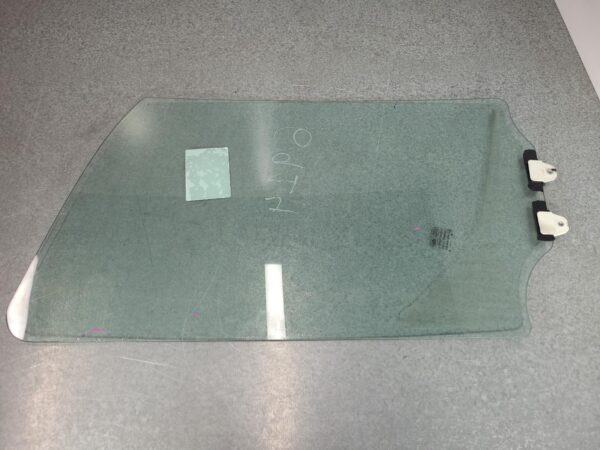 LDV DELIVER 9 2020-2024 LEFT FRONT DOOR WINDOW 07/20- - Image 2