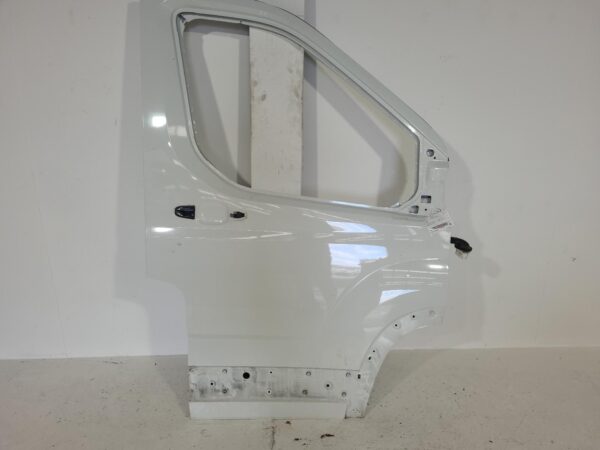 LDV DELIVER 9 2020-2024 RIGHT FRONT DOOR 07/20-