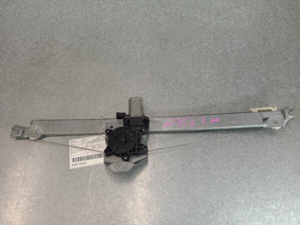 RENAULT TRAFIC 2015-2025 LEFT FRONT WINDOW REG/MOTOR X82, 01/15-