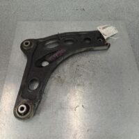 RENAULT TRAFIC 2015-2025 RIGHT FRONT LOWER CONTROL ARM X82, 01/15-