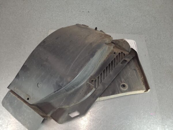 LDV DELIVER 9 2020-2024 LEFT GUARD LINER REAR, 07/20-
