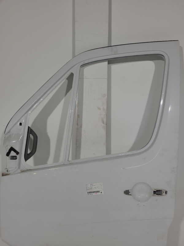 MERCEDES SPRINTER 2006-2018 LEFT FRONT DOOR NCV3, VAN, 10/06-04/18 - Image 2