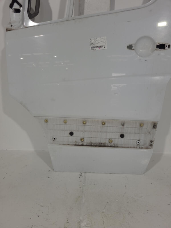 MERCEDES SPRINTER 2006-2018 LEFT FRONT DOOR NCV3, VAN, 10/06-04/18 - Image 3