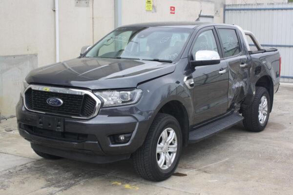 FORD RANGER PX SERIES 3 07/2018-04/2022 FRONT CAMERA WINDSCREEN MOUNTED - Image 4