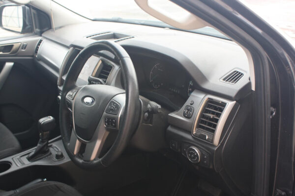 FORD RANGER PX SERIES 2-3 06/2015-04/2022 COMBINATION FLASHER SWITCH - Image 10