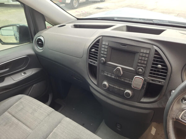 MERCEDES VITO 2015-2024 DOOR HANDLE 447, RH REAR, OUTER, 03/15- - Image 9