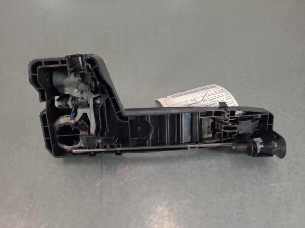 MERCEDES VITO 2015-2024 DOOR HANDLE 447, RH REAR, OUTER, 03/15- - Image 3